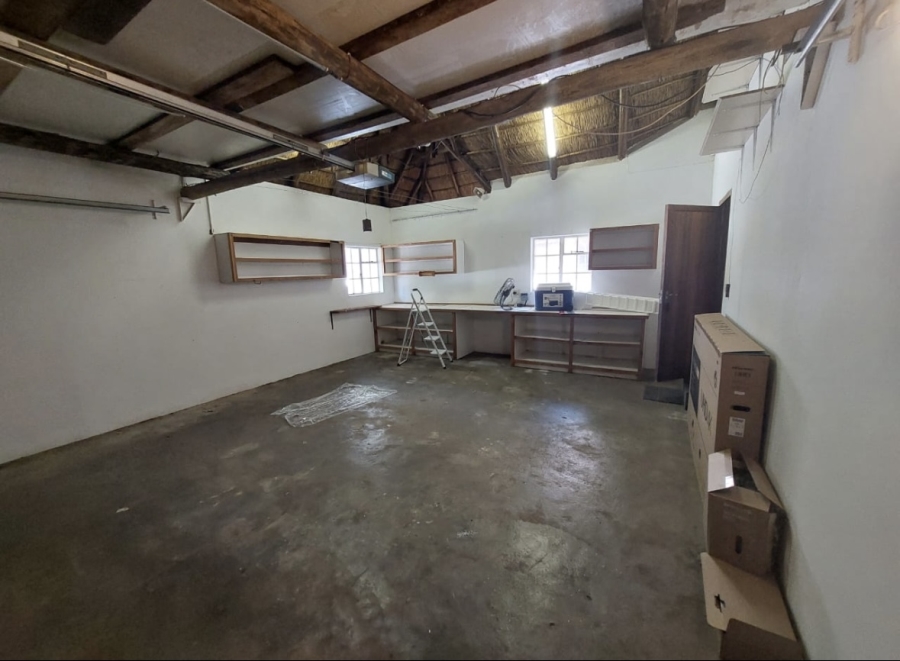 To Let 4 Bedroom Property for Rent in Flamwood North West